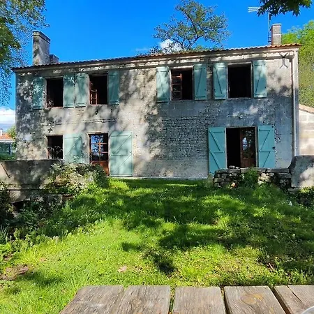 Semesterbostad Le Moulin Chardet