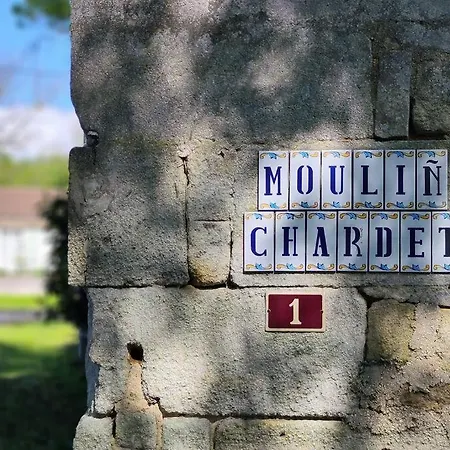 Le Moulin Chardet * Roullet-Saint-Estèphe